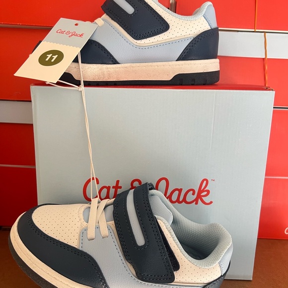 Cat & Jack Kids' Navy and White Sneakers Size 11 - Picture 2 of 5